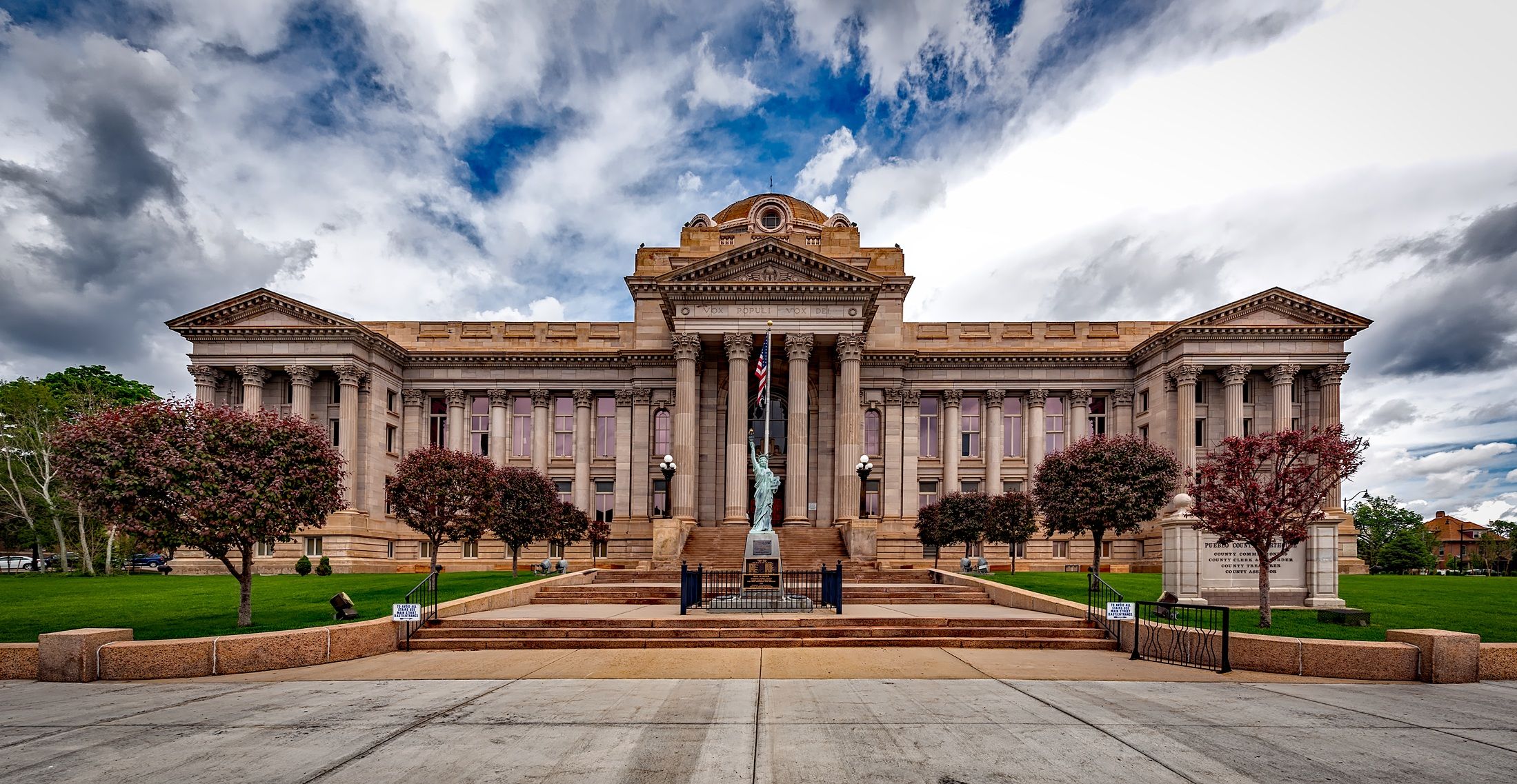 Neoclassical courthouse building with columns where major lawsuits are heard and resolved